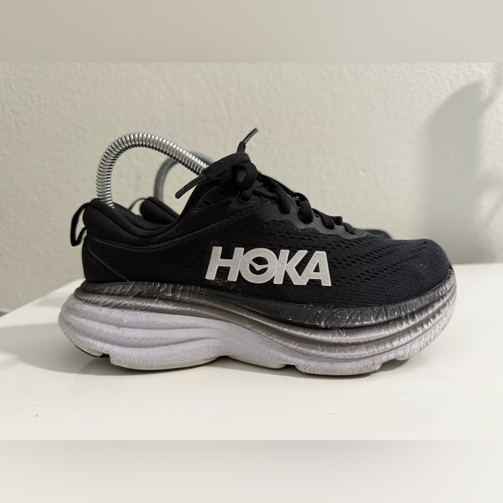 Hoka women size 5.5 bondi  8  Black and White Athletic Running Shoes - Picture 2 of 8